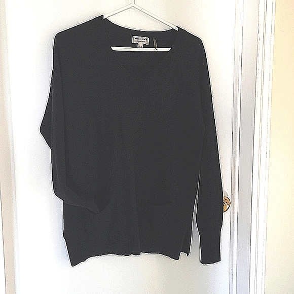 Black cashmere blend sweater - Picture 4 of 12